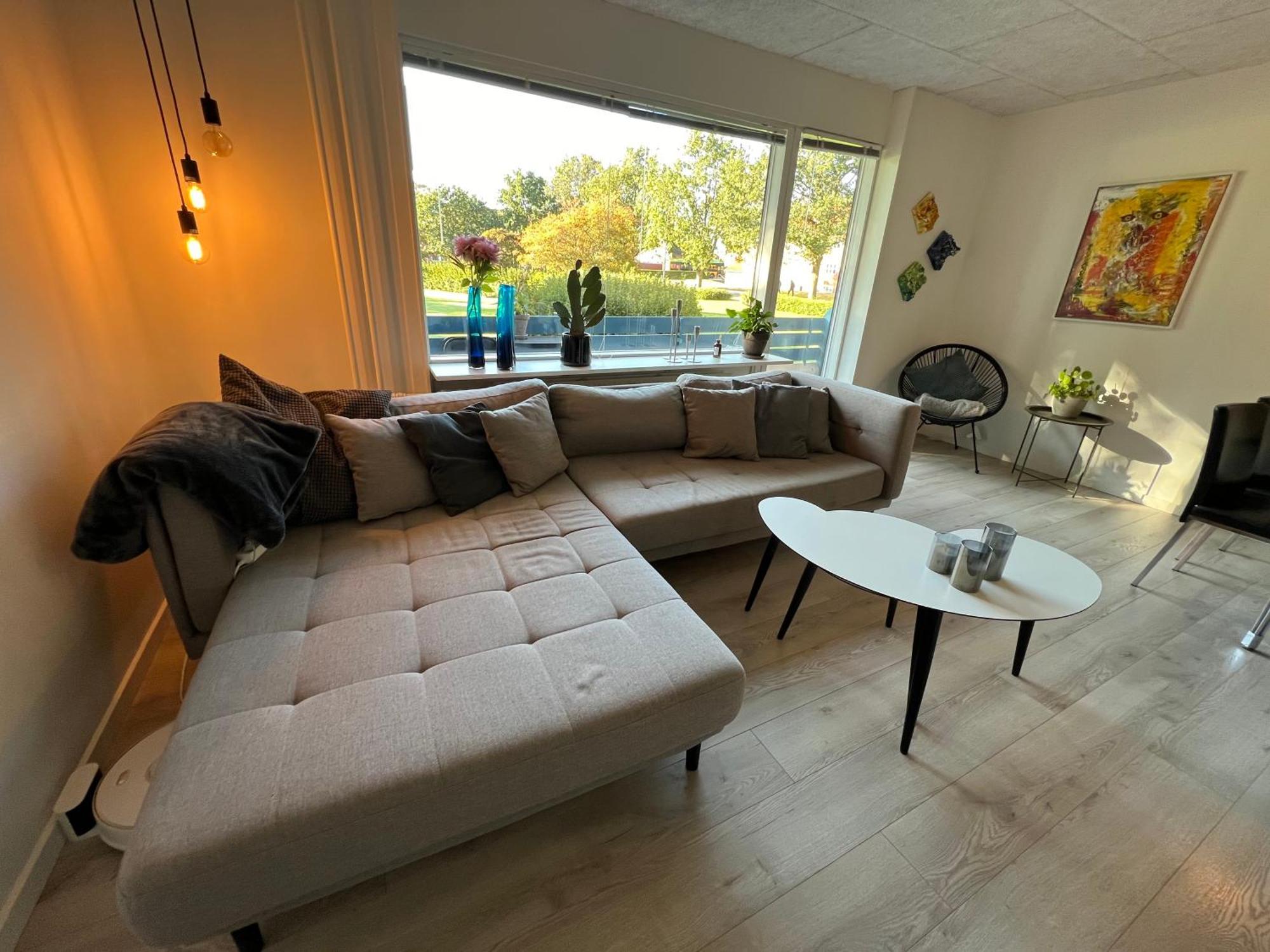 Nyrenoveret Lejlighed Med Balkon Og Parkering Esbjerg Exteriör bild